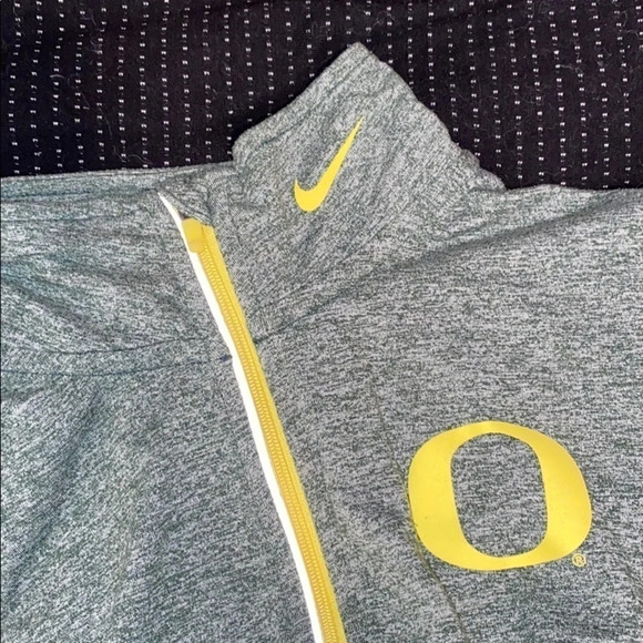 Nike Dri-Fit Oregon Ducks Marled Quarter Zip - Picture 4 of 5